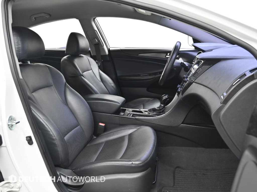 HYUNDAI Sonata - Vista 10