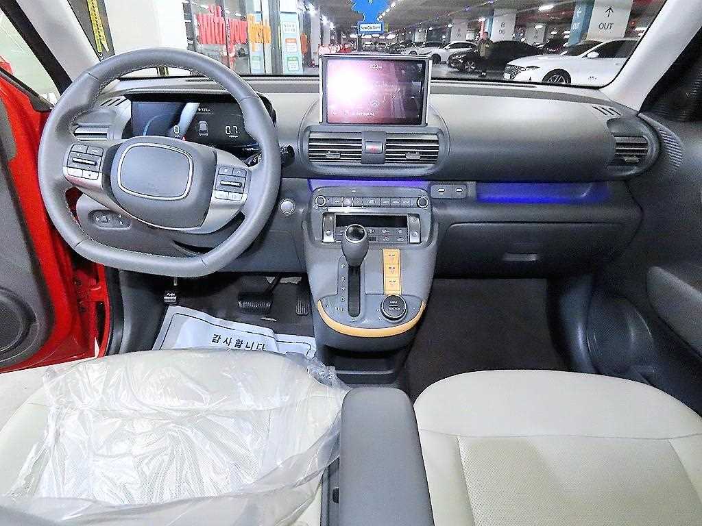 HYUNDAI Casper - Vista 10