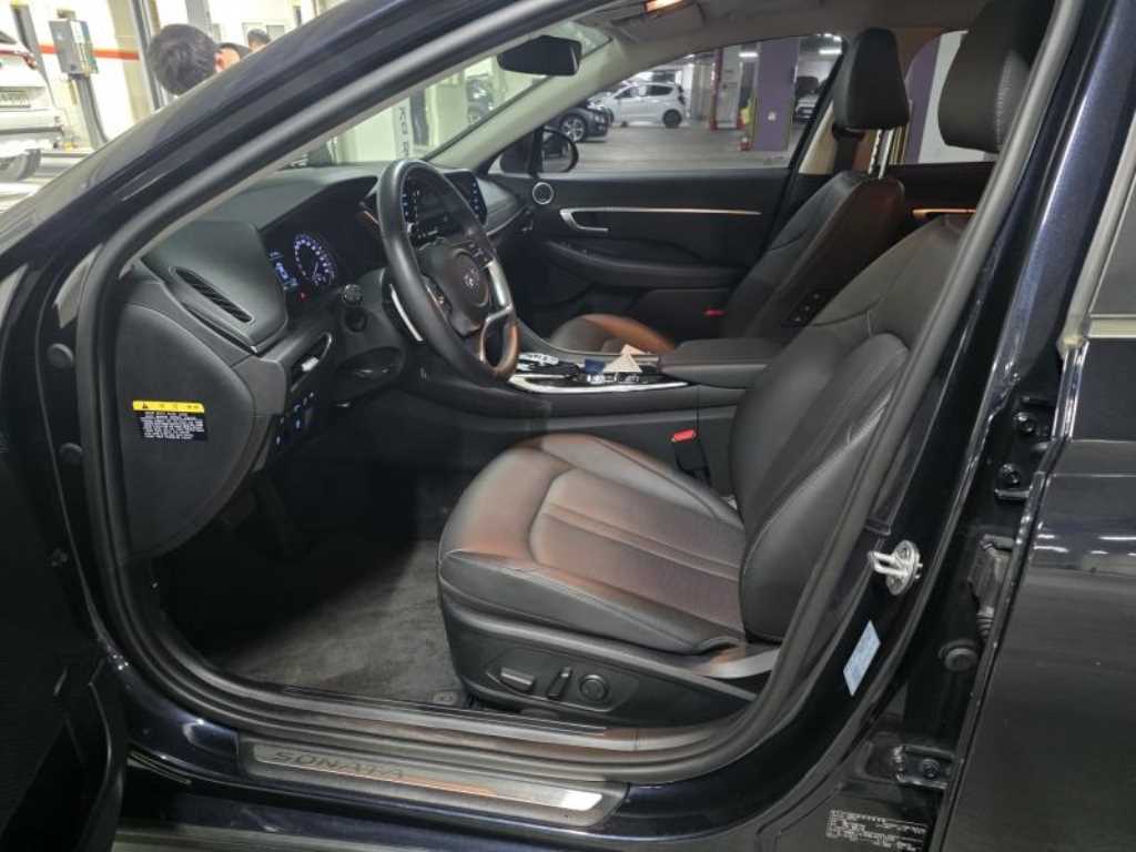 HYUNDAI Sonata - Vista 7