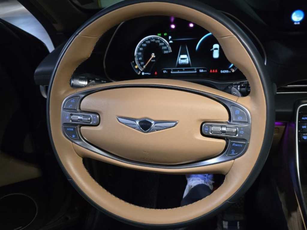 Genesis GV80 - Vista 9