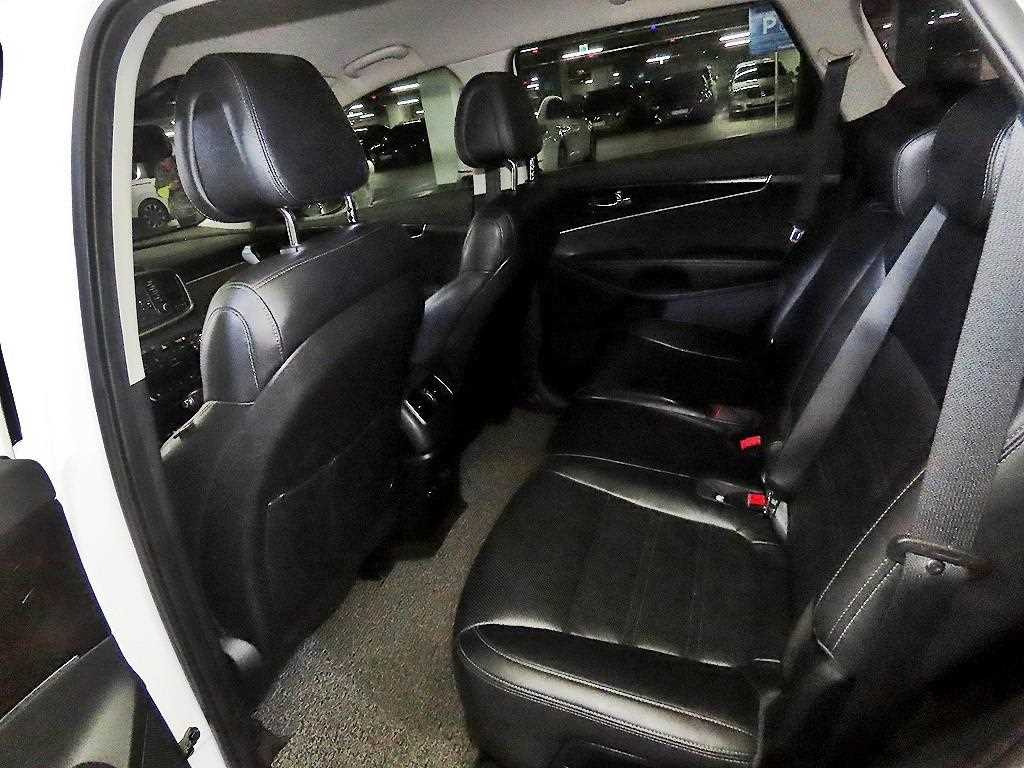 KIA Sorento - Vista 7