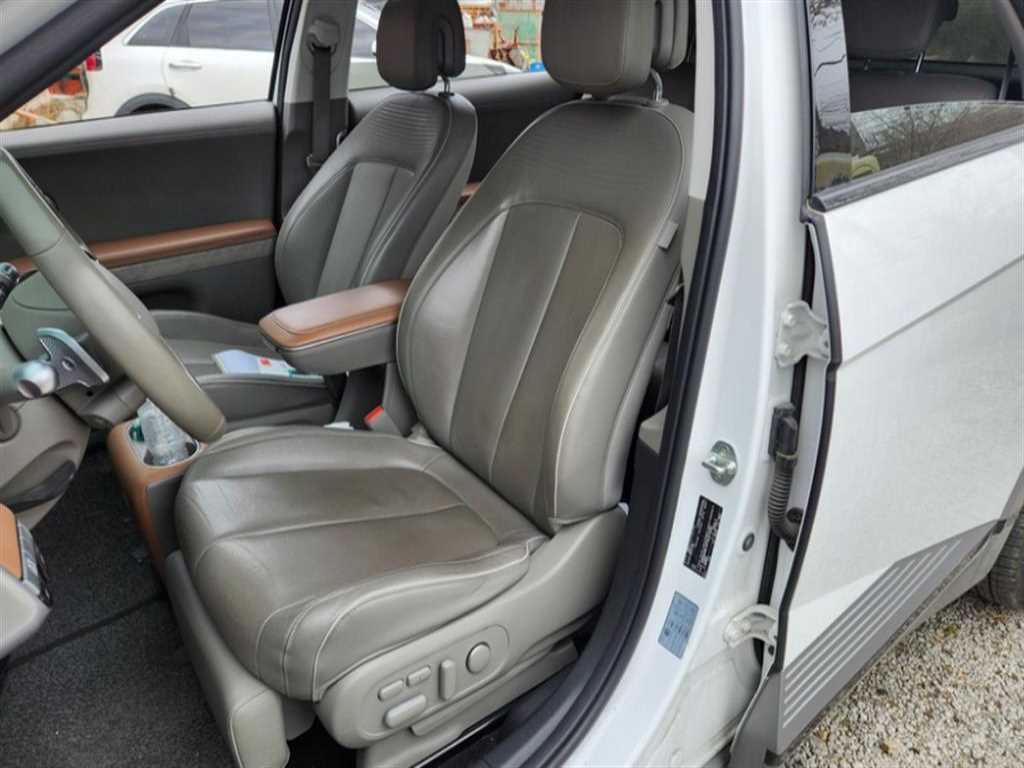 HYUNDAI Ioniq 5 - Vista 5