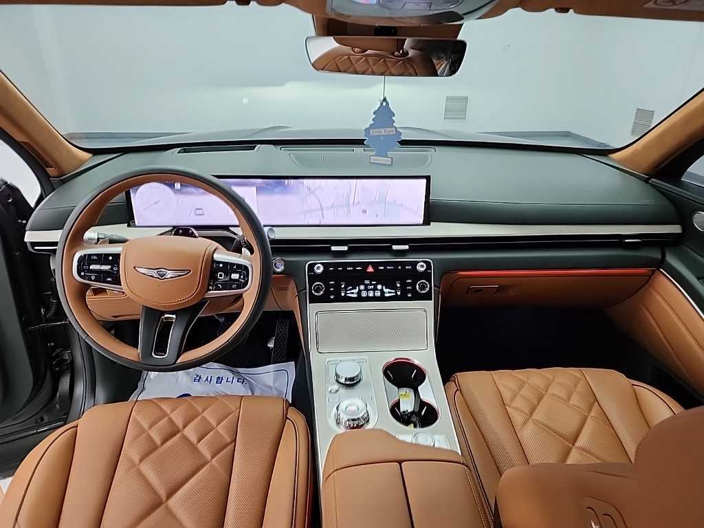 Genesis GV80 - Vista 7