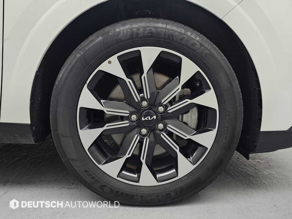 KIA Carnival - Vista 5