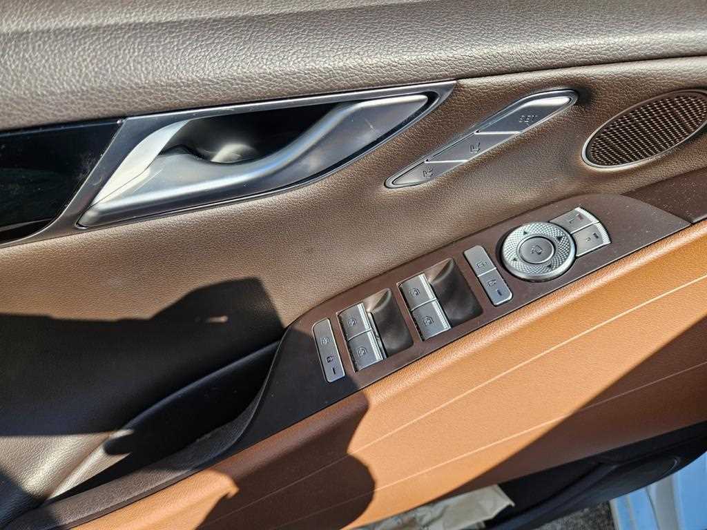 Genesis G80 - Vista 9