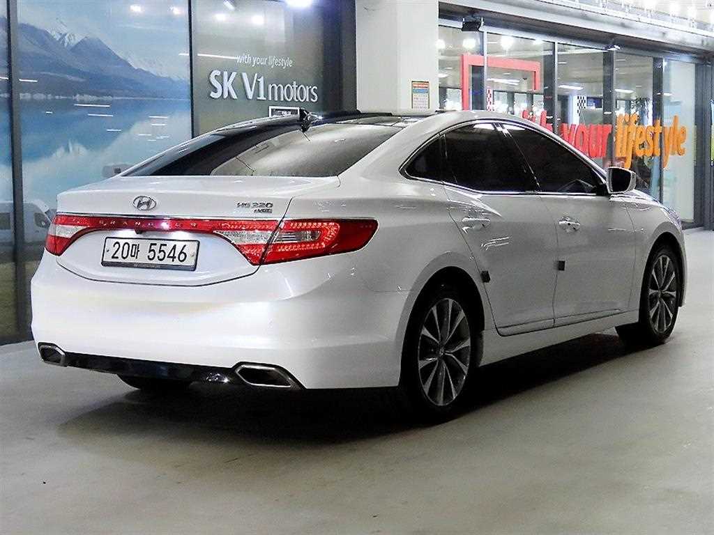 HYUNDAI Grandeur - Vista 4