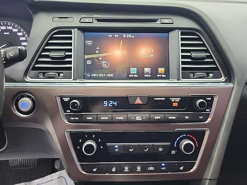 HYUNDAI Sonata - Vista 10