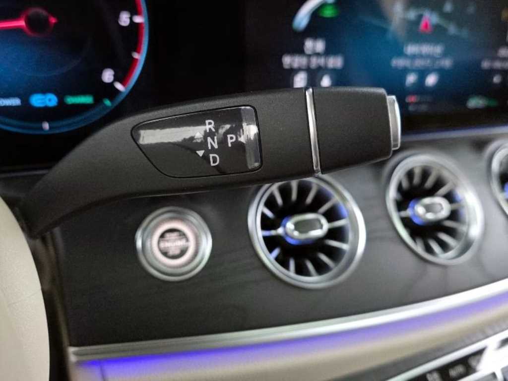 Mercedes Benz CLS Class - Vista 9