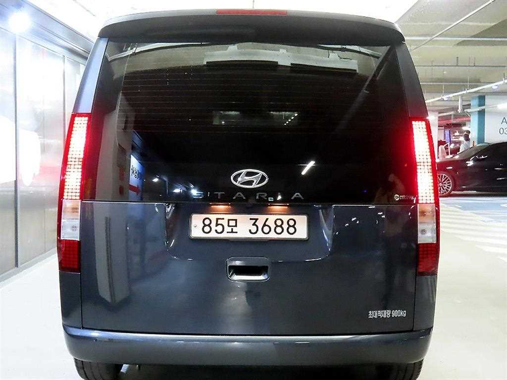 HYUNDAI Staria - Vista 5