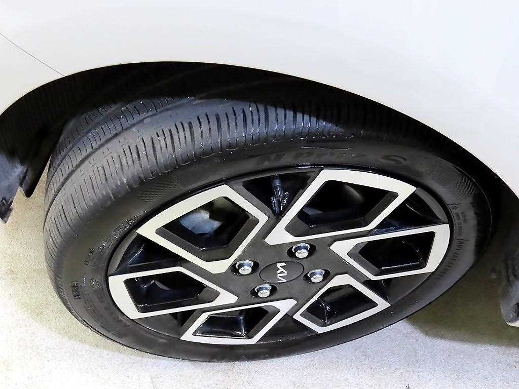 KIA Ray 2024 the color of pearl - Importación desde Corea - HF Imports Iquique - Foto 20