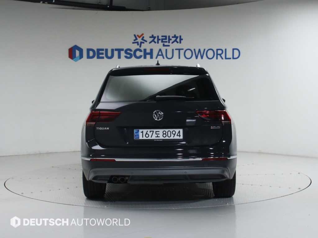 Volkswagen Tiguan - Vista 4