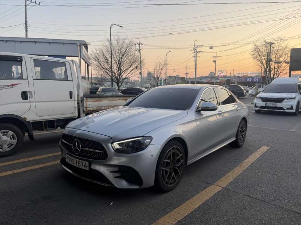 Mercedes Benz E class - Vista 2