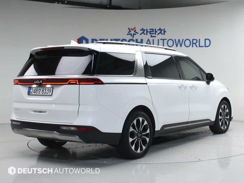 KIA Carnival - Vista 2