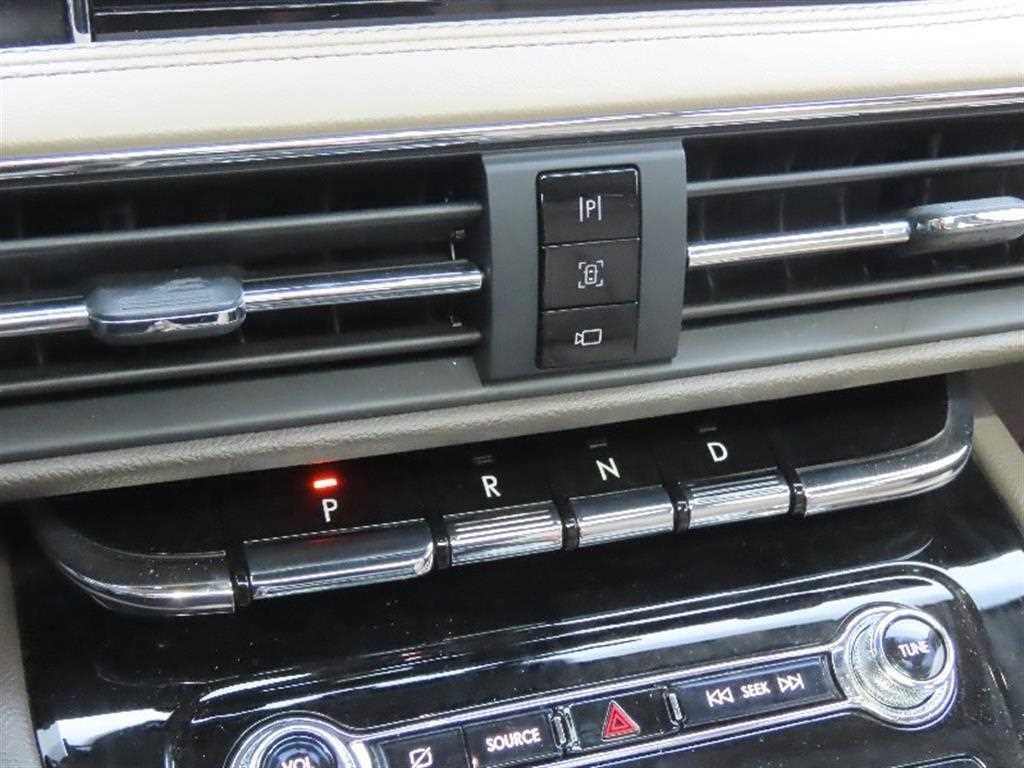 Lincoln Corsair - Vista 6