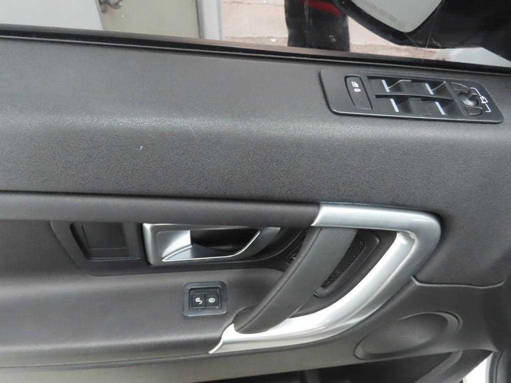 Land Rover Discovery Sports - Vista 9