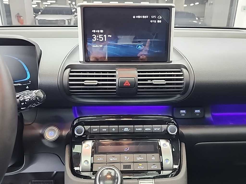 HYUNDAI Casper - Vista 10