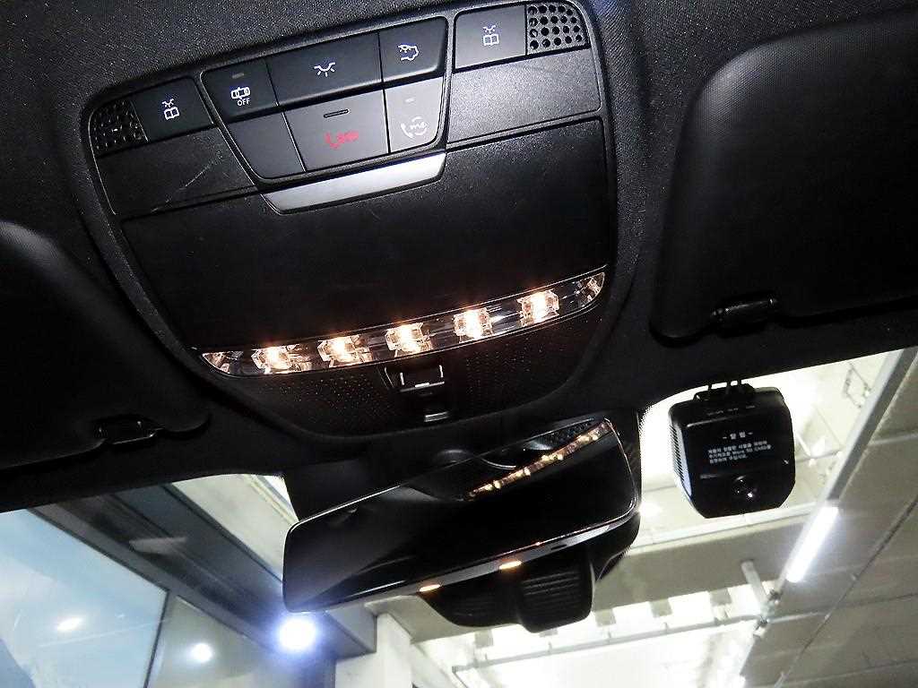 Mercedes Benz E class 2021 Azul - Importación desde Corea - HF Imports Iquique - Foto 14