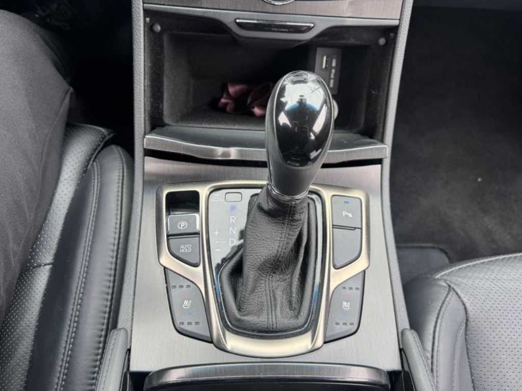 HYUNDAI Grandeur - Vista 12