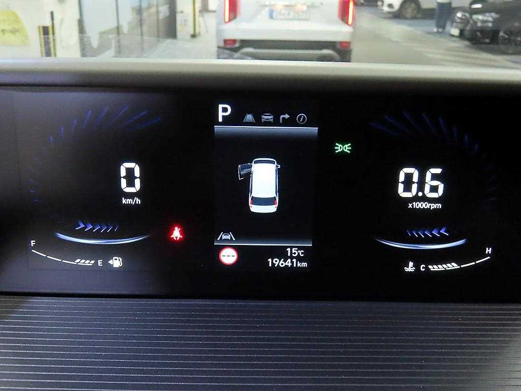 HYUNDAI Staria - Vista 9