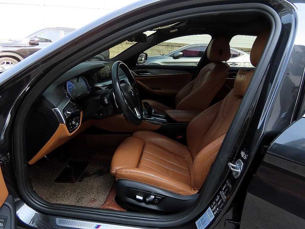 BMW 5 Series - Vista 5