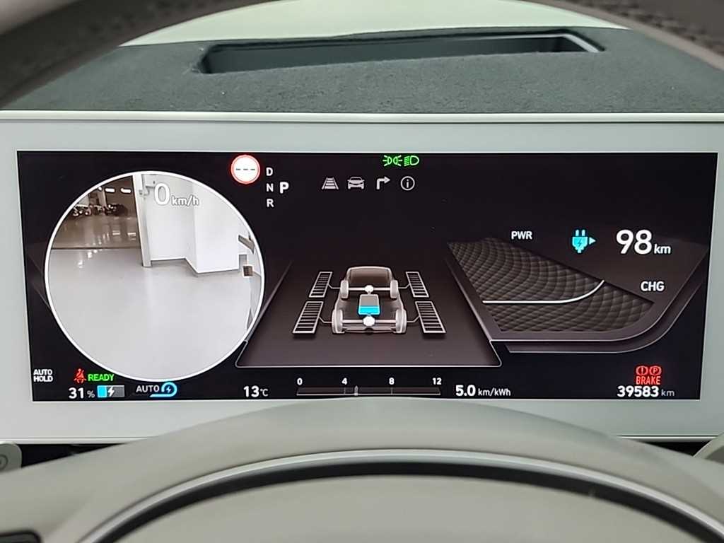 HYUNDAI Ioniq 5 - Vista 6