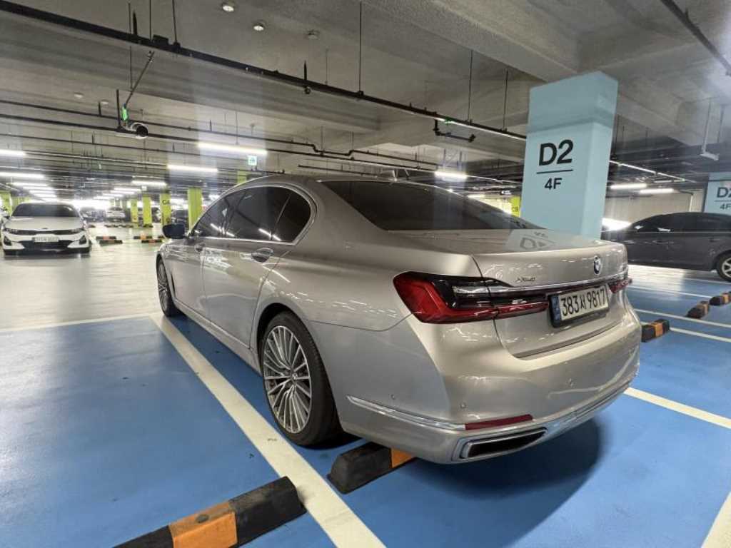 BMW 7 Series - Vista 4