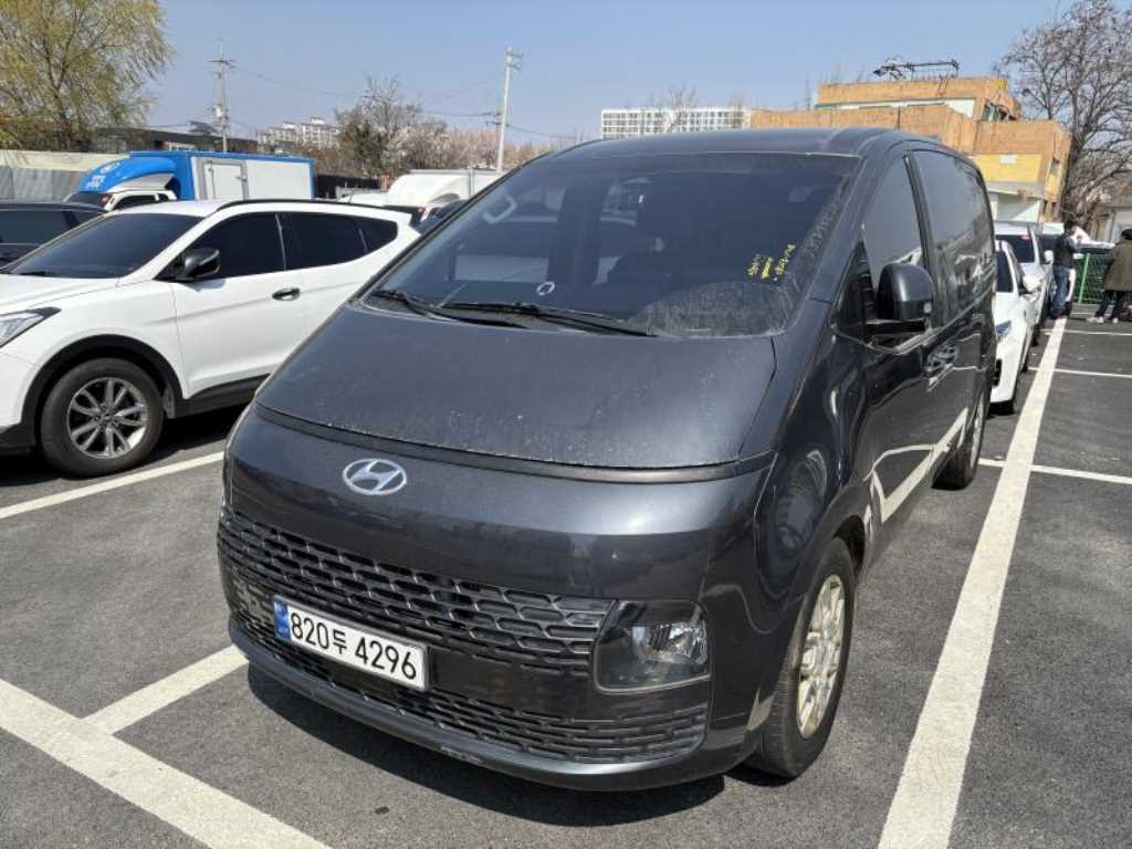 HYUNDAI Staria - Vista 2