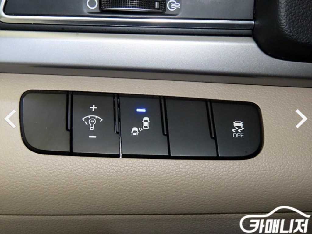 HYUNDAI Avante 2017 Blanco - Importación desde Corea - HF Imports Iquique - Foto 14