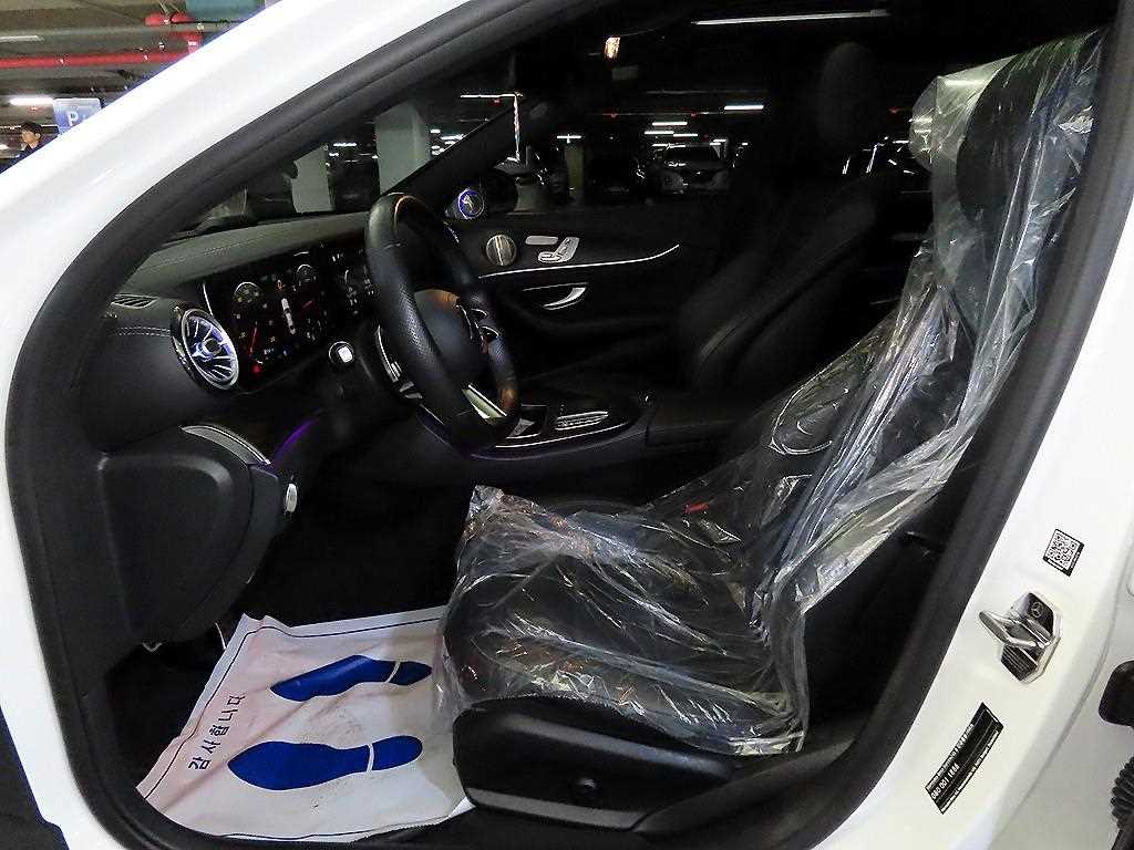 Mercedes Benz E class - Vista 6