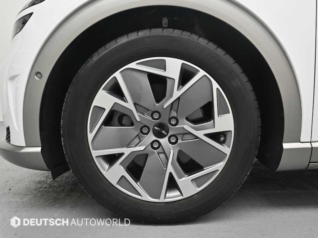 Genesis GV60 - Vista 5