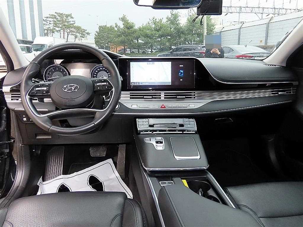 HYUNDAI Grandeur - Vista 7