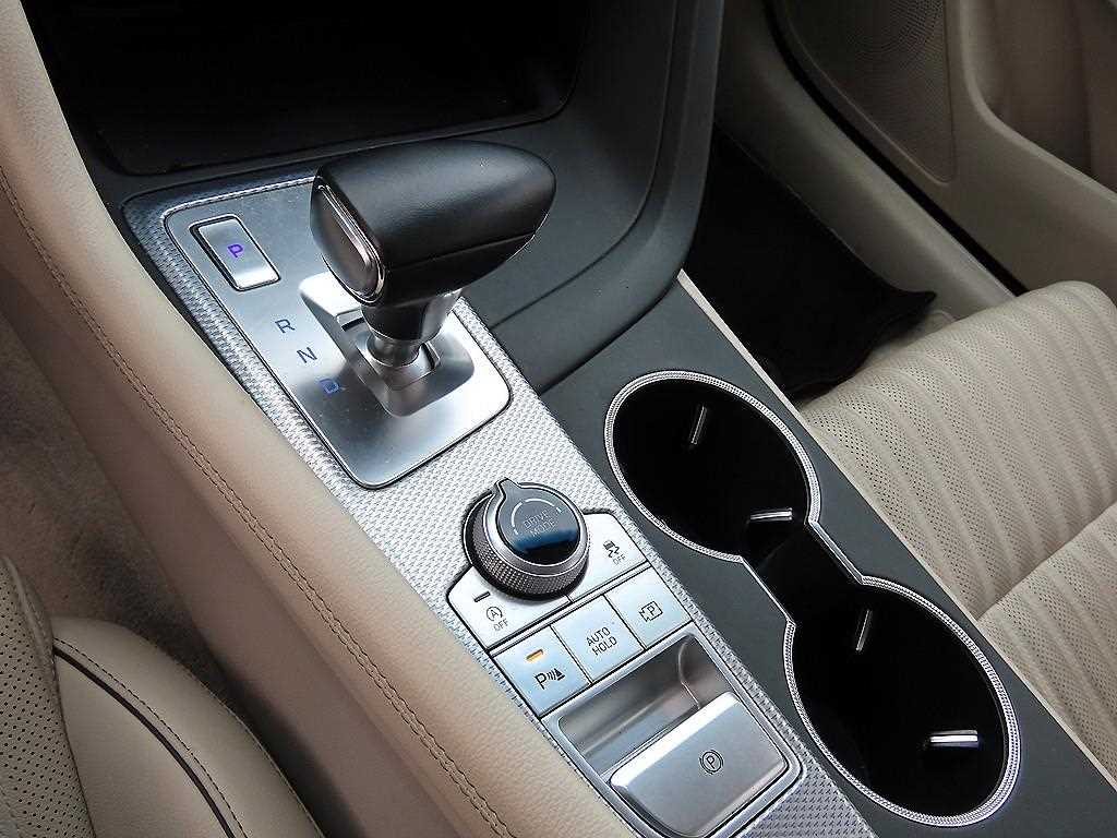 Genesis G70 - Vista 11