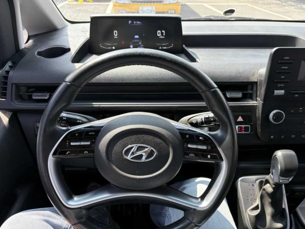 HYUNDAI Staria - Vista 6