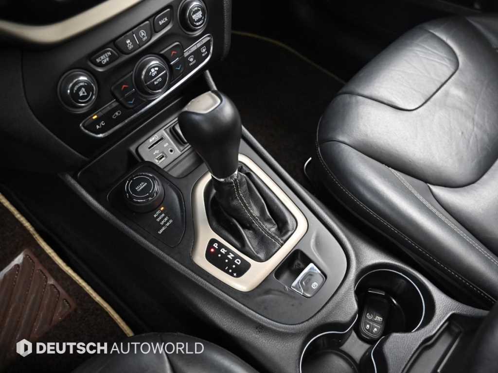 Jeep Cherokee - Vista 9