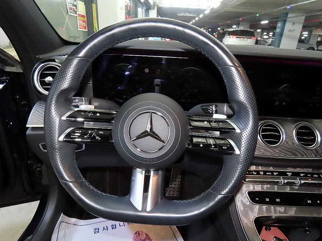 Mercedes Benz E class - Vista 8