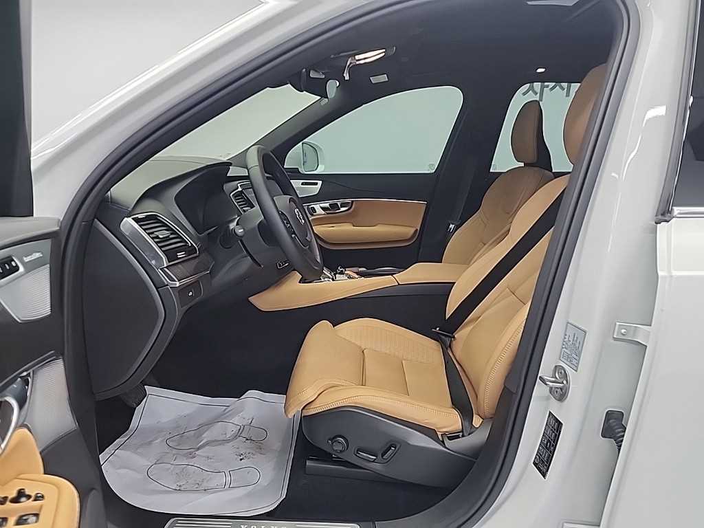 Volvo XC90 - Vista 11