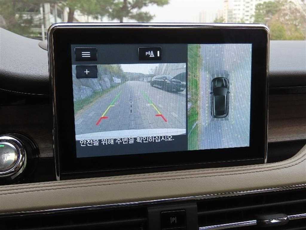 Lincoln Corsair - Vista 10