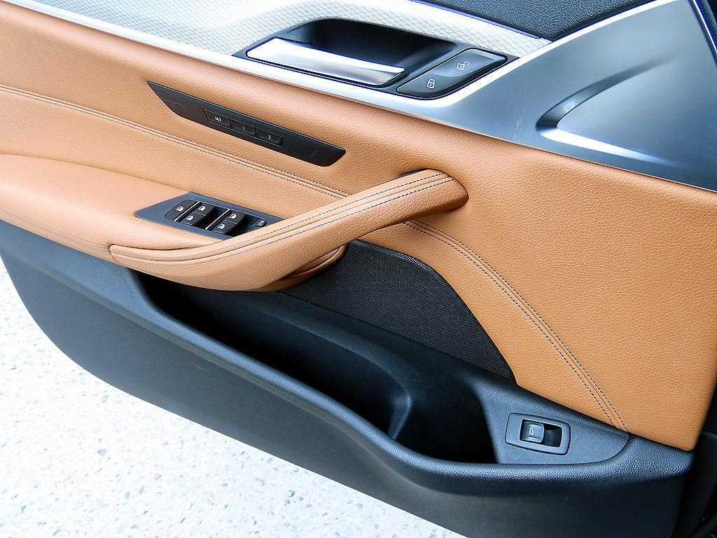 BMW 5 Series - Vista 12