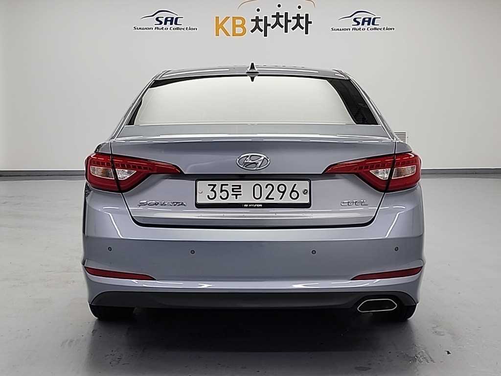 HYUNDAI Sonata - Vista 3
