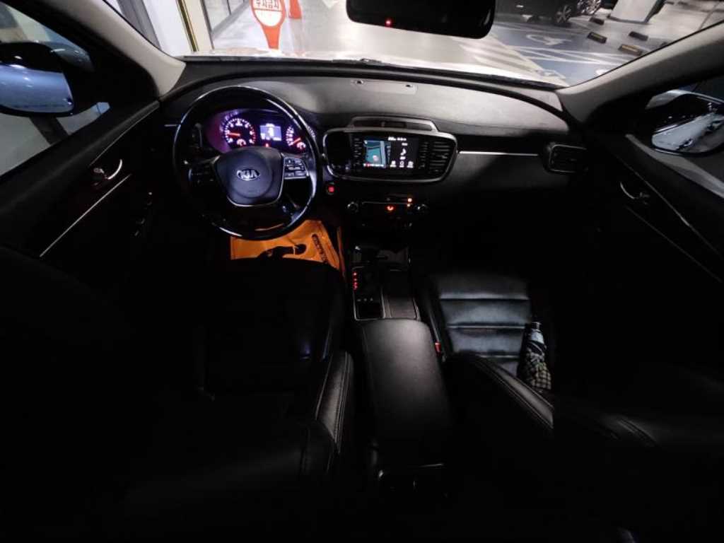 KIA Sorento - Vista 6