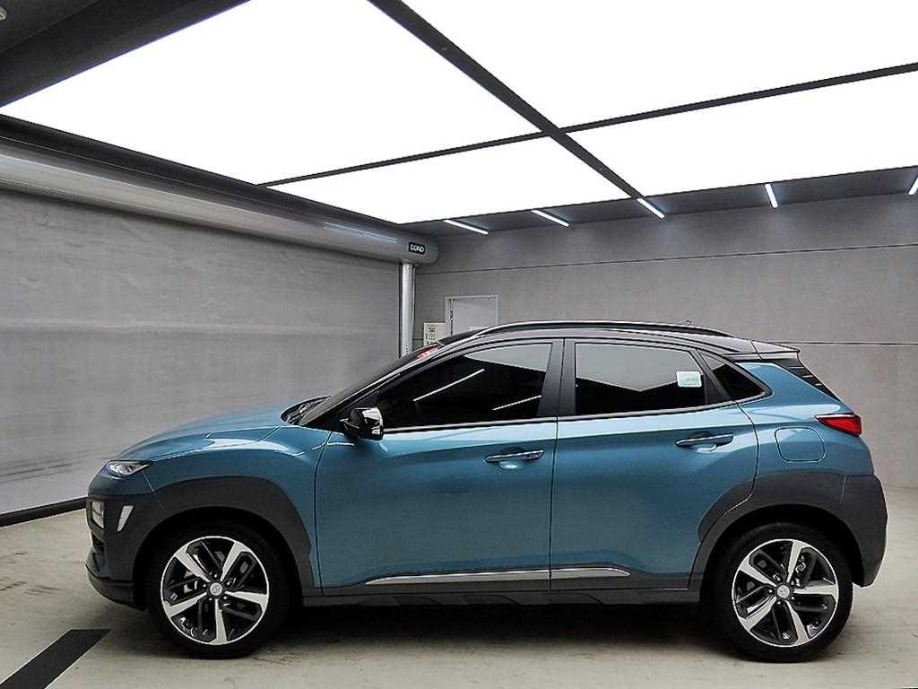 HYUNDAI Kona - Vista 4
