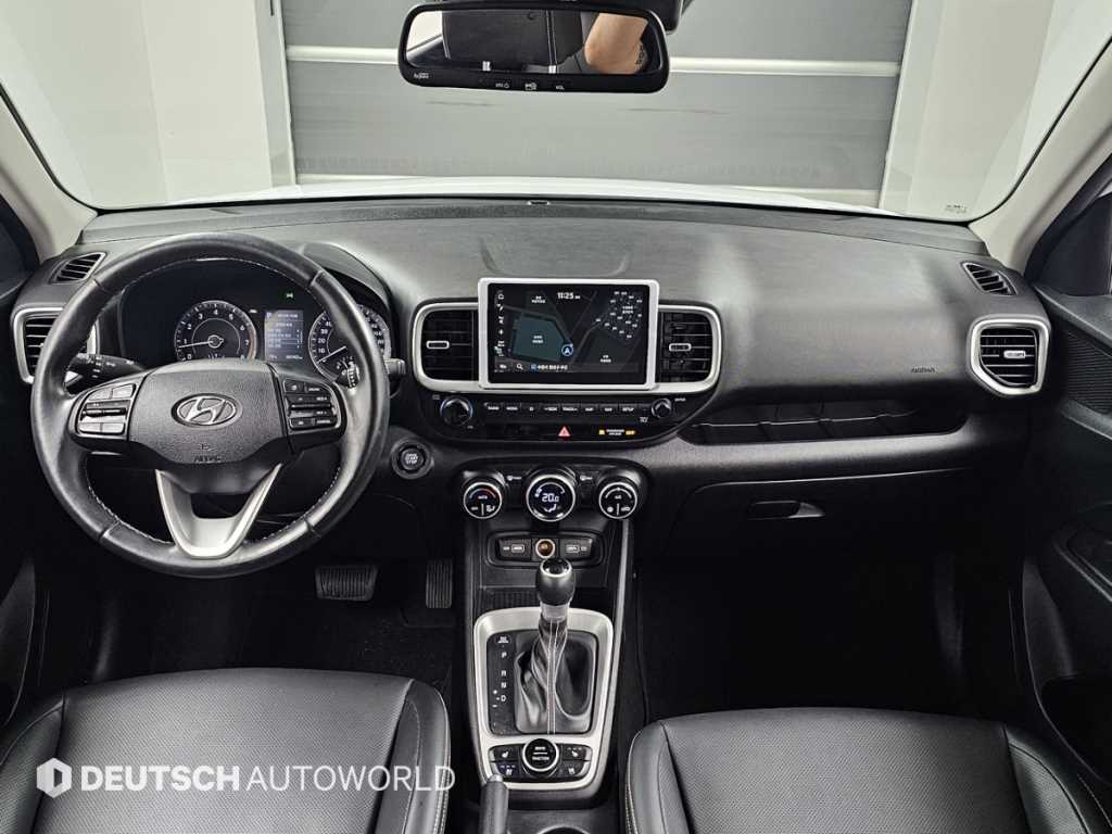 HYUNDAI Venue - Vista 7