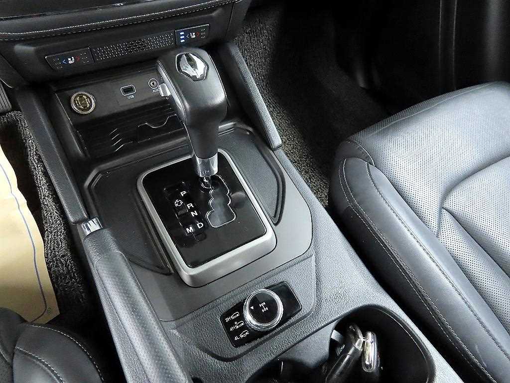 Ssangyong Rexton - Vista 10