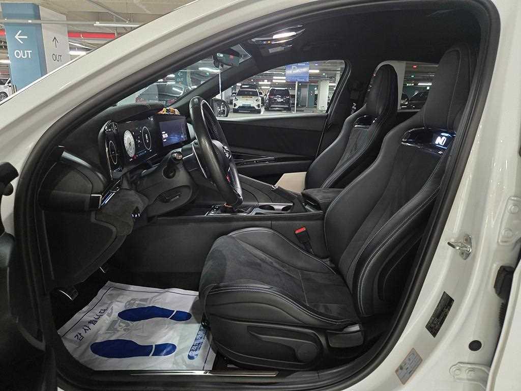 HYUNDAI Avante - Vista 6