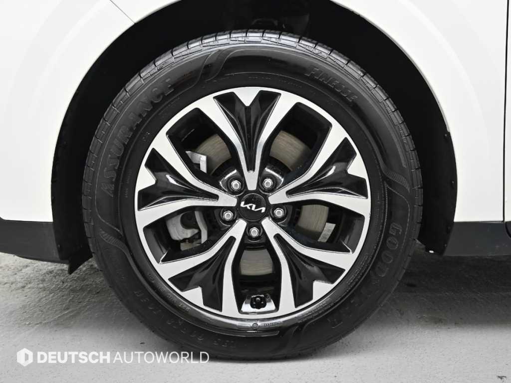 KIA Carnival - Vista 5