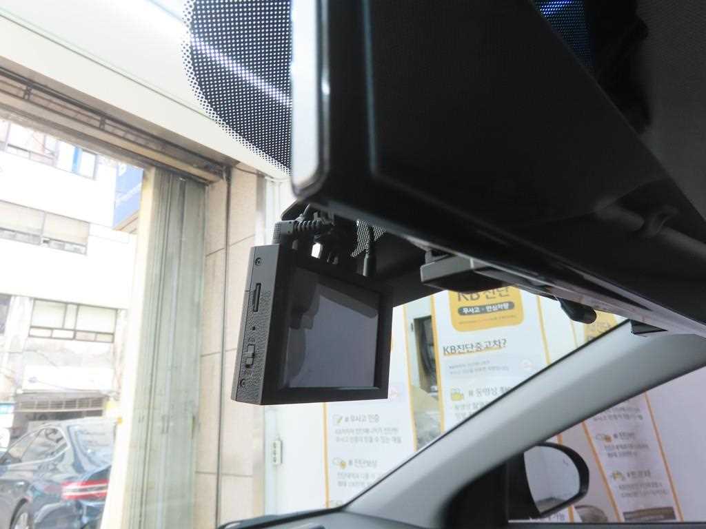 HYUNDAI Avante - Vista 11