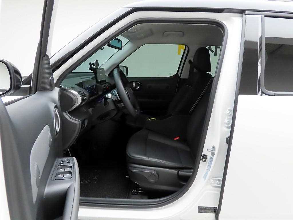 HYUNDAI Casper - Vista 11