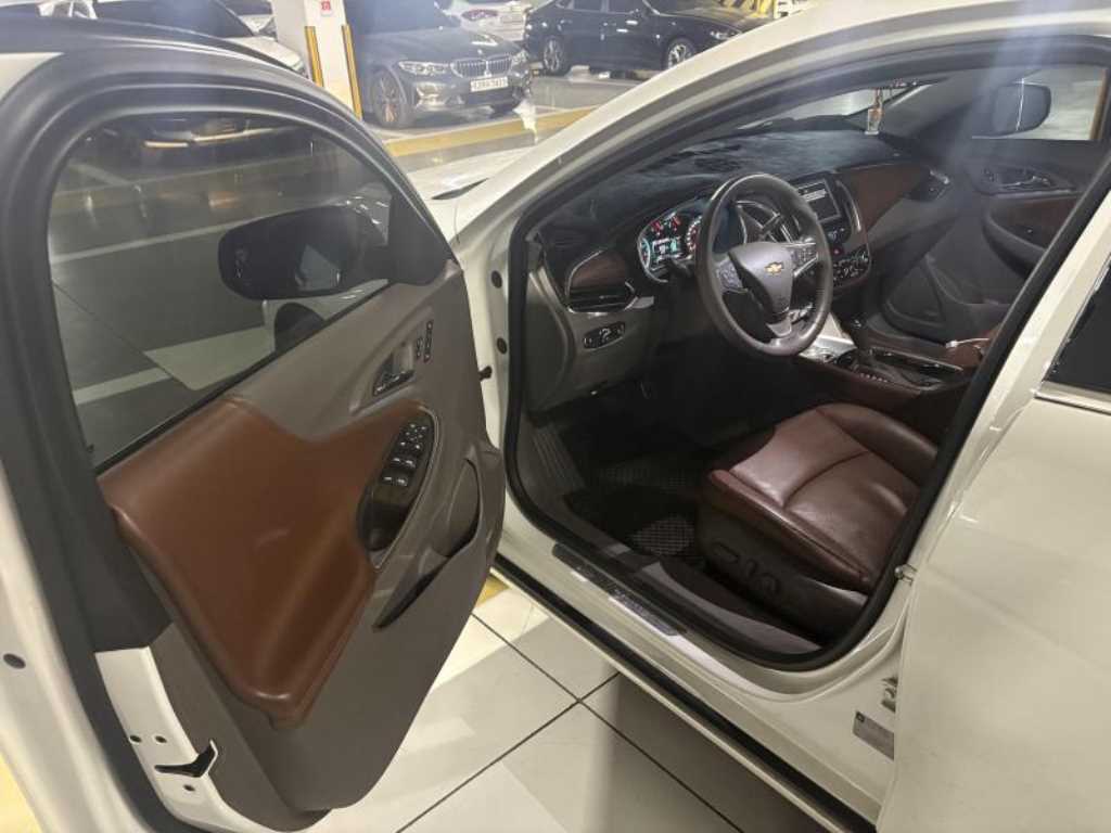 Chevrolet Malibu - Vista 9