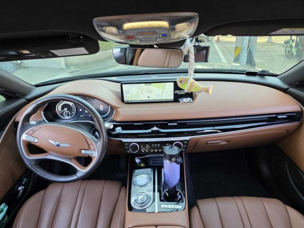 Genesis G80 - Vista 8