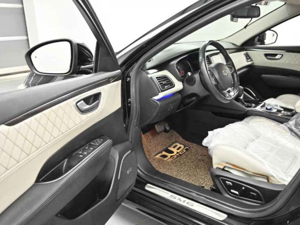 SAMSUNG SM6 - Vista 11